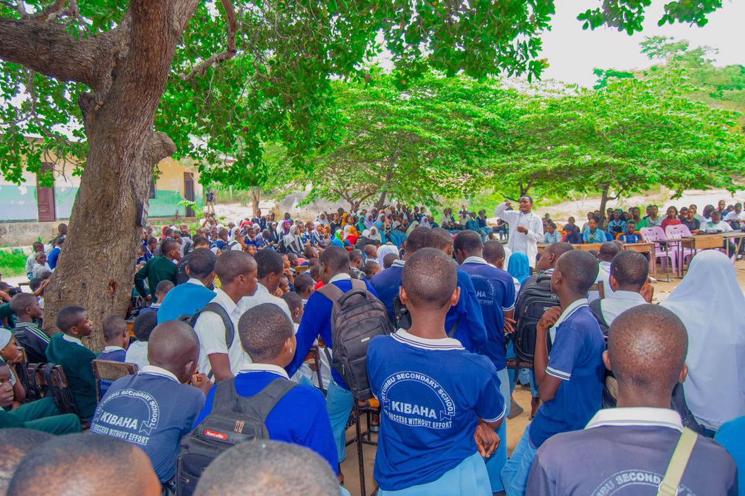School supplies distribution